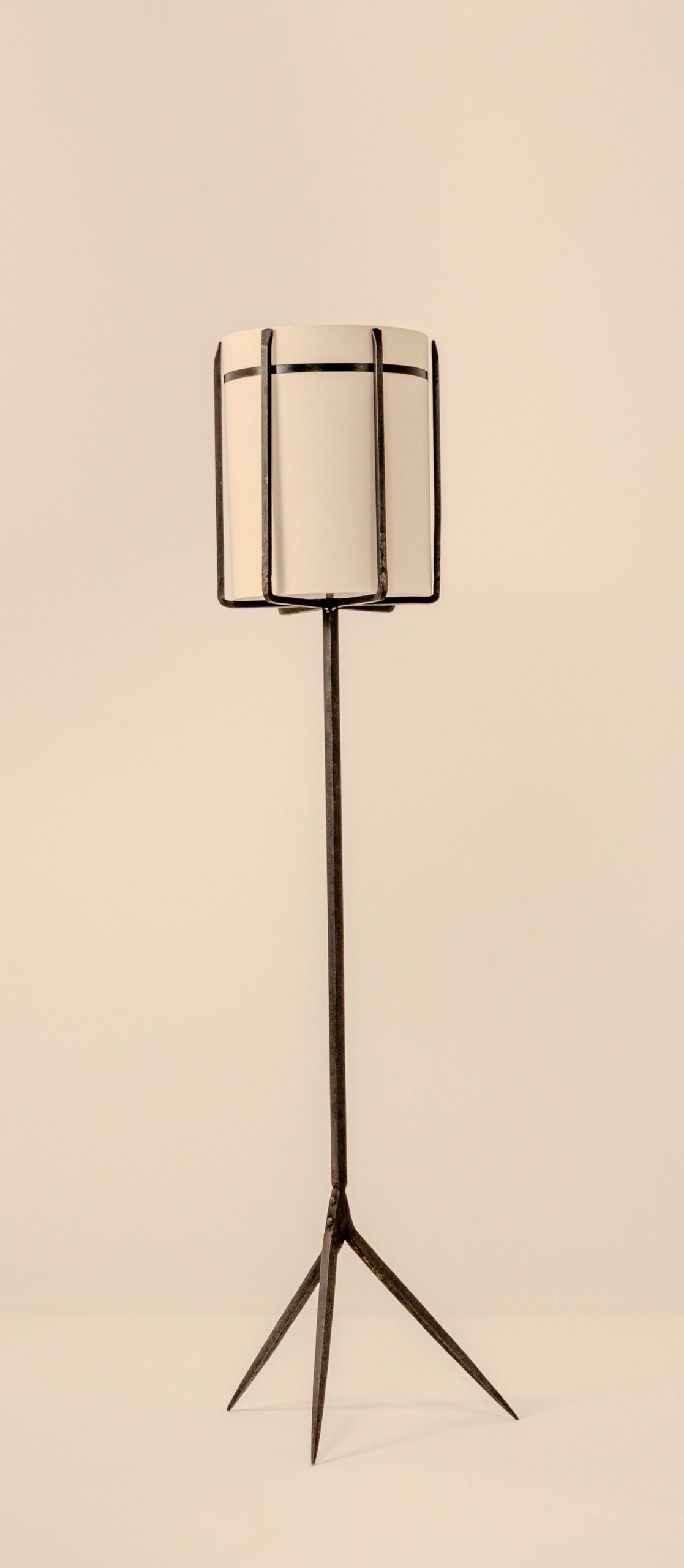 JEAN TOURET & MAROLLES CLAWS LAMP