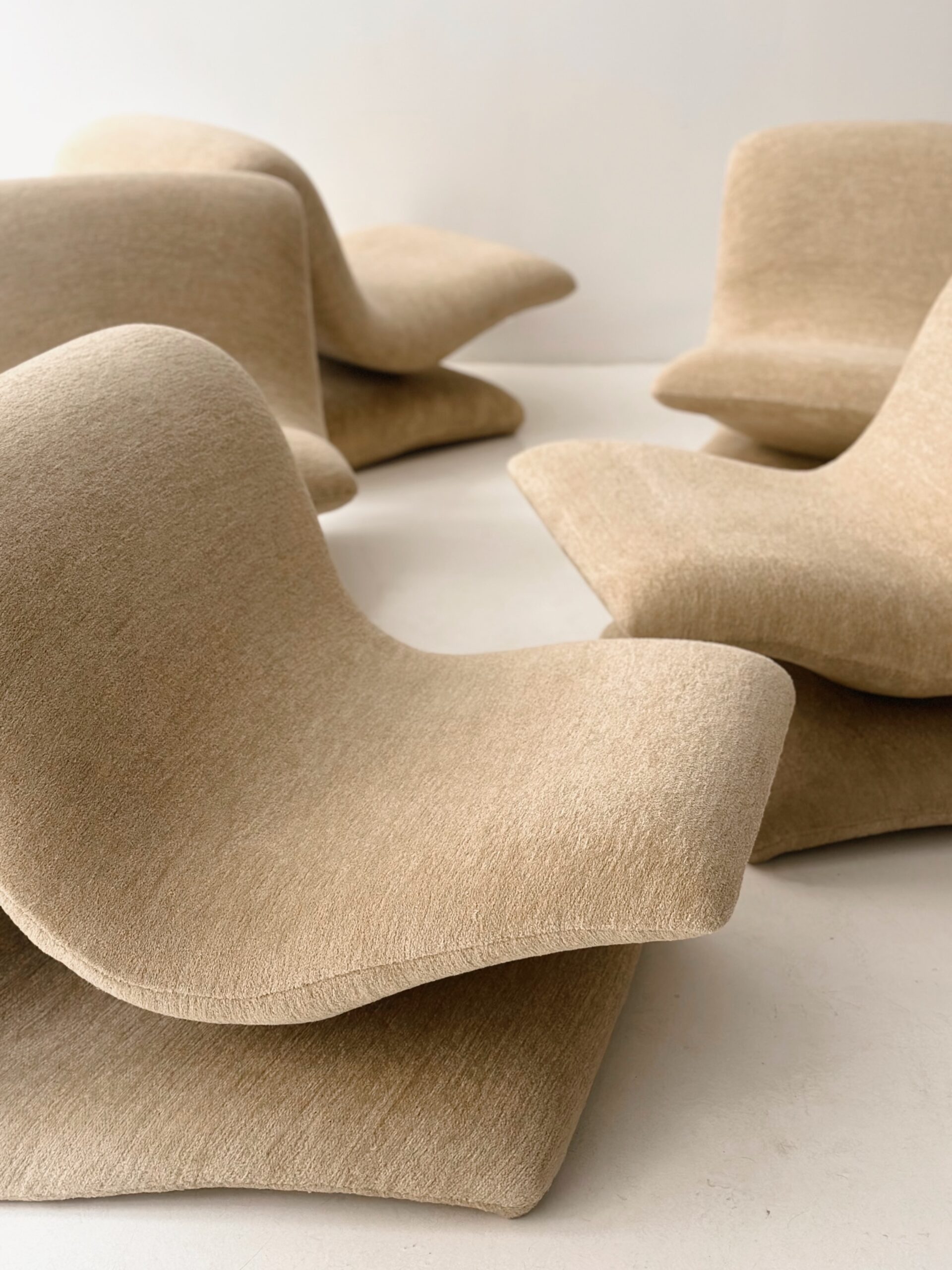 CHRISTIAN ADAM “DUCK” SET OF SLIPPER CHAIRS CIRCA 1970